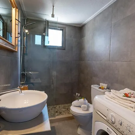 Casa Sofia Apt#2, By Hellocrete Apartment